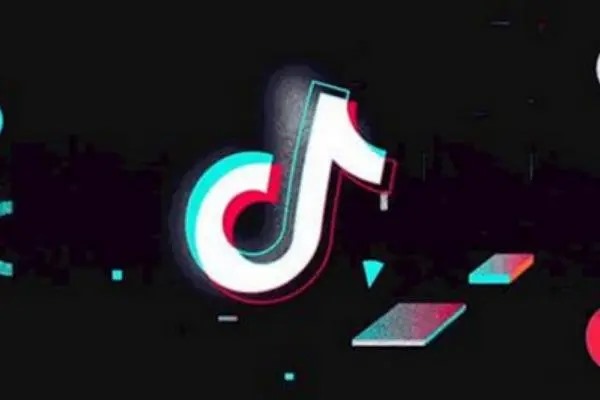 抖音怎么收合评论？